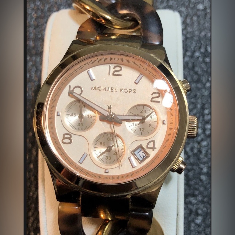 Michael Kors Rose Gold andLink Bracelet